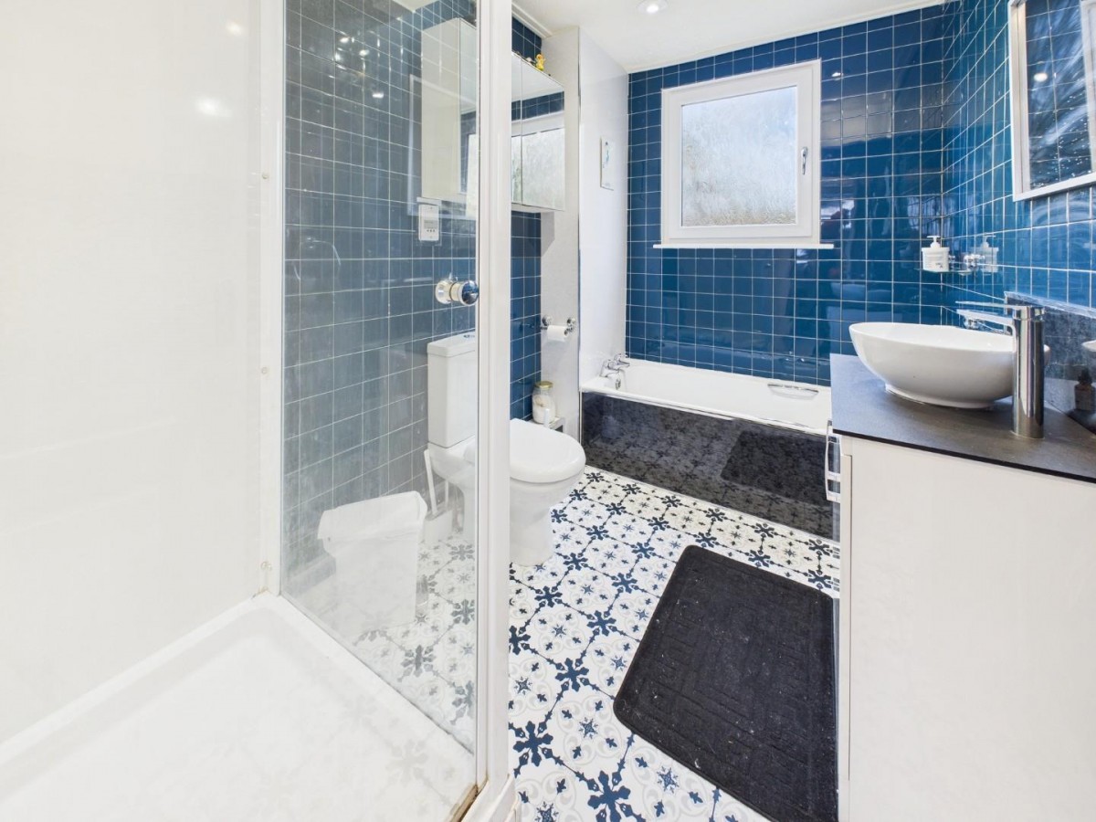 Longwood Avenue, Bingley, BD16 2RX