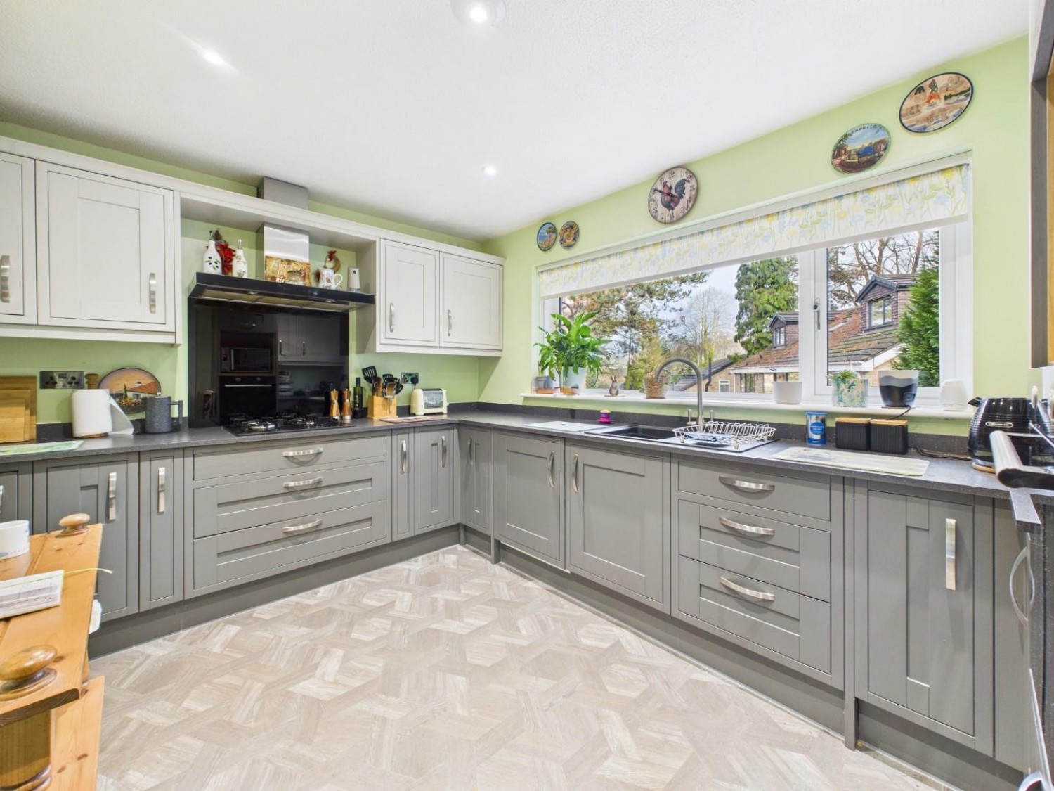 Longwood Avenue, Bingley, BD16 2RX