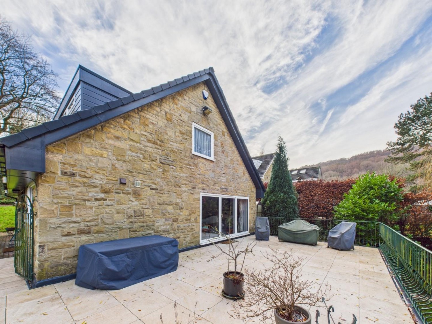 Longwood Avenue, Bingley, BD16 2RX