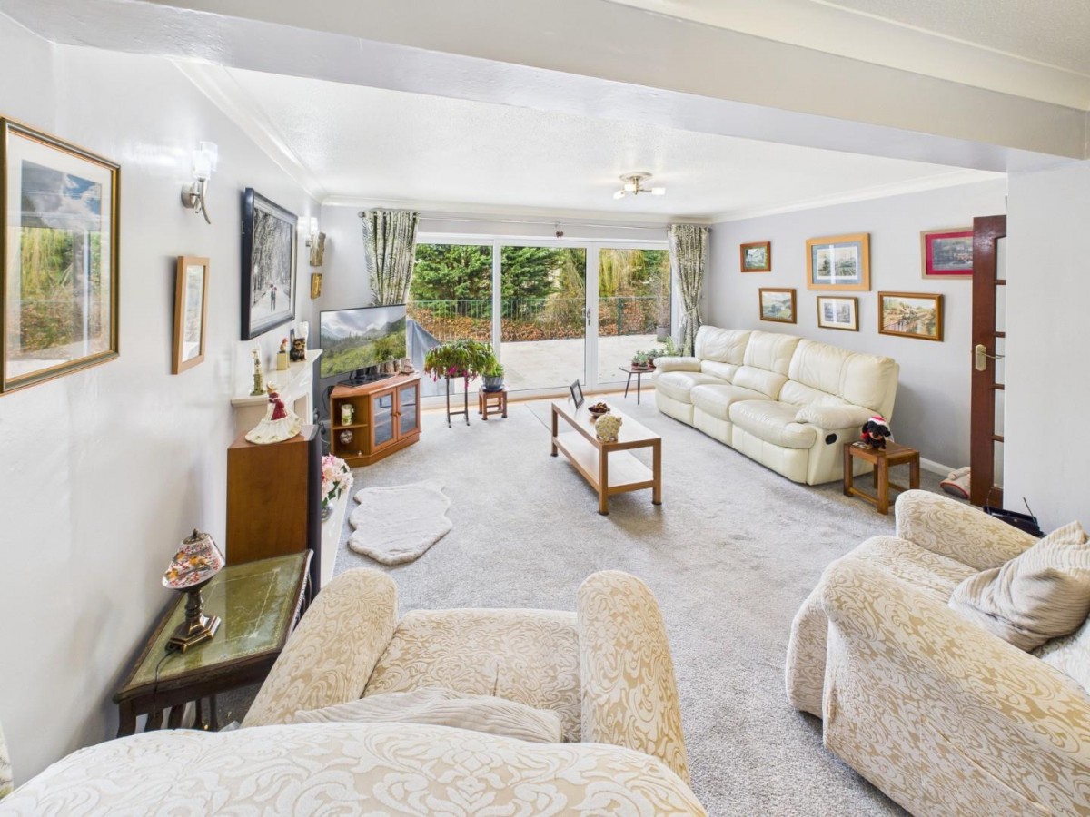 Longwood Avenue, Bingley, BD16 2RX