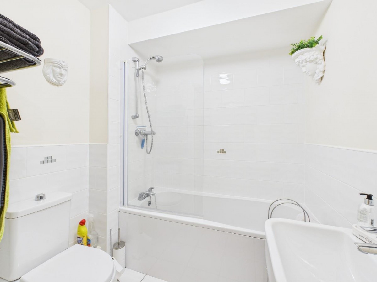 Sycamore Avenue, Bingley