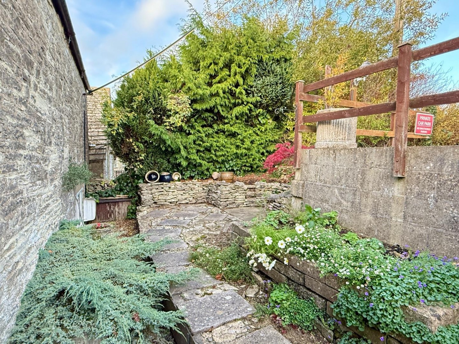 High Street, Bisley, Stroud