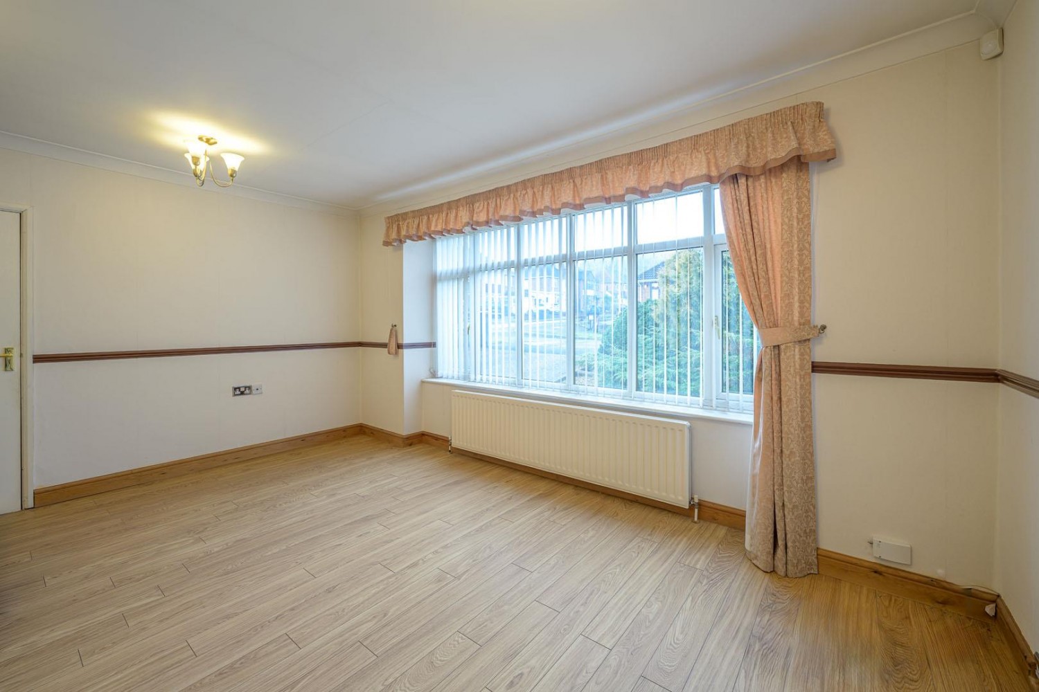 Essex Avenue, Kingswinford, DY6 9RH