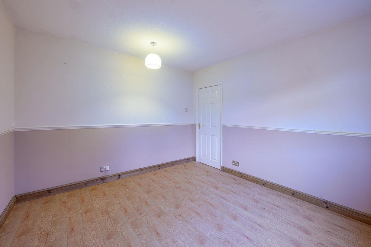 Essex Avenue, Kingswinford, DY6 9RH