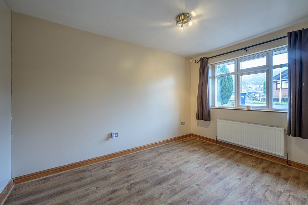 Essex Avenue, Kingswinford, DY6 9RH