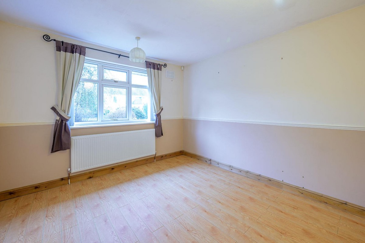 Essex Avenue, Kingswinford, DY6 9RH