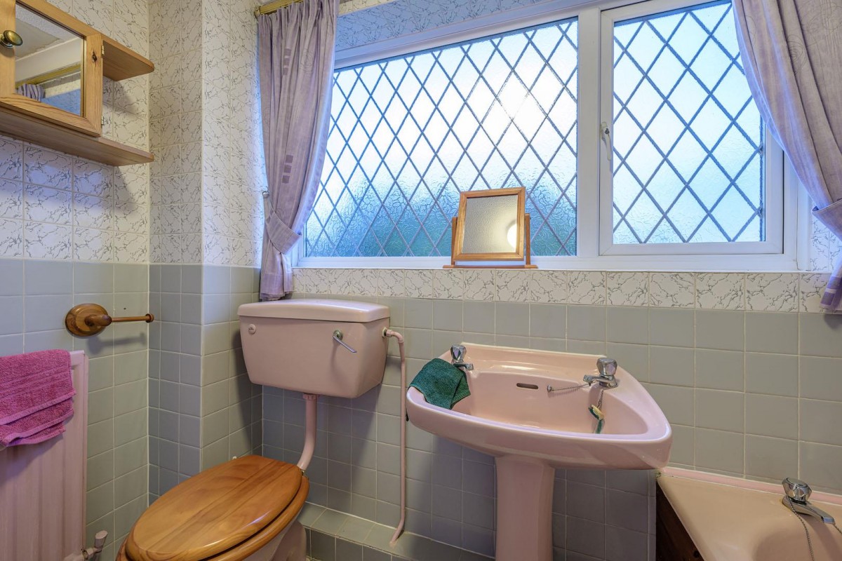 The Knoll, Kingswinford, DY6 8JT