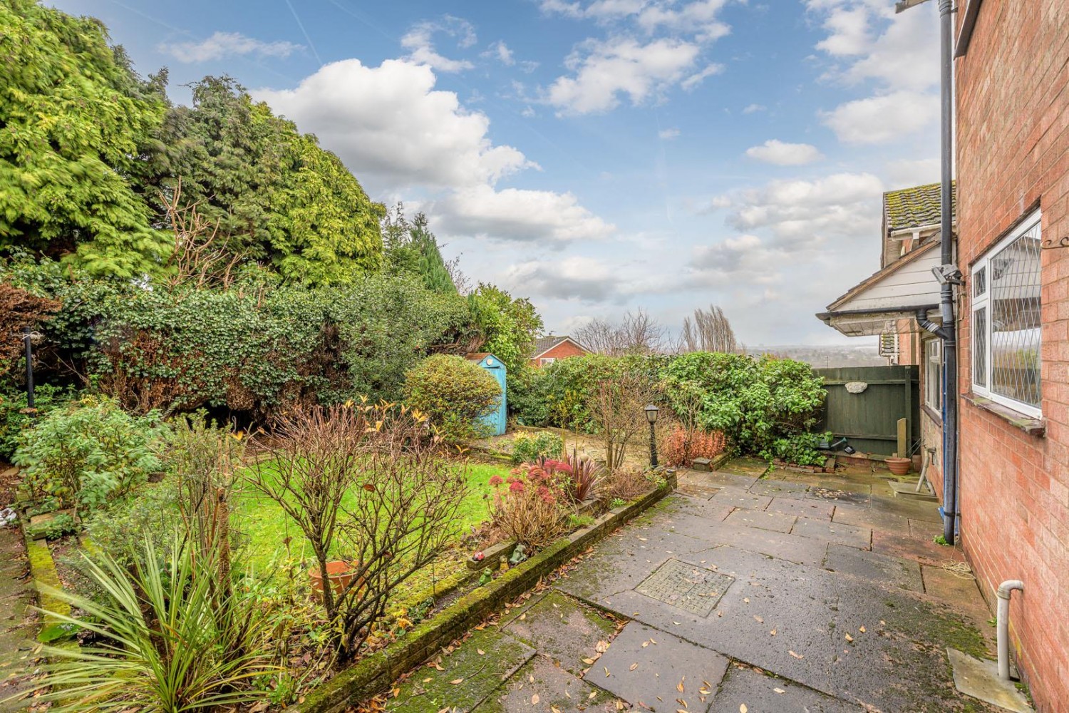 The Knoll, Kingswinford, DY6 8JT