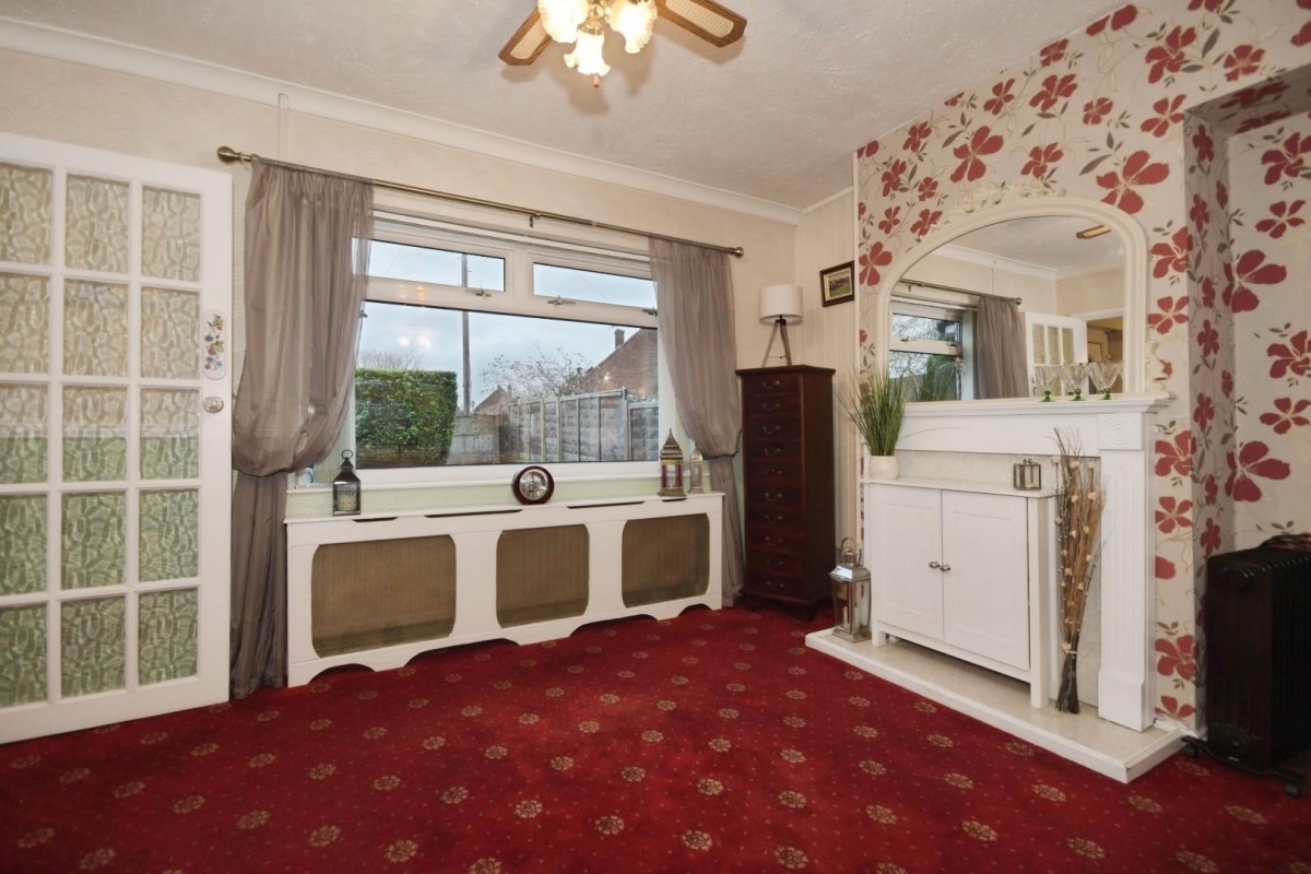 Ladybower Lane, Staveley, Chesterfield, S43 3RD