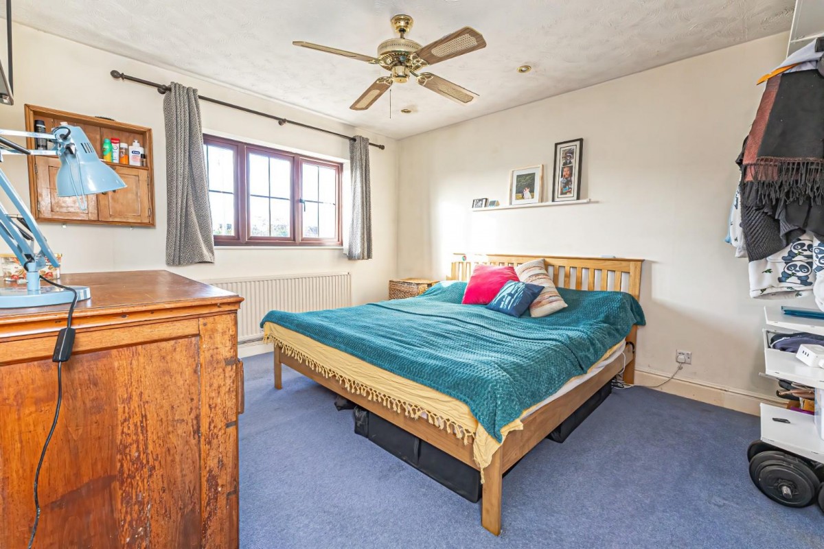 High Street, Eaton Bray