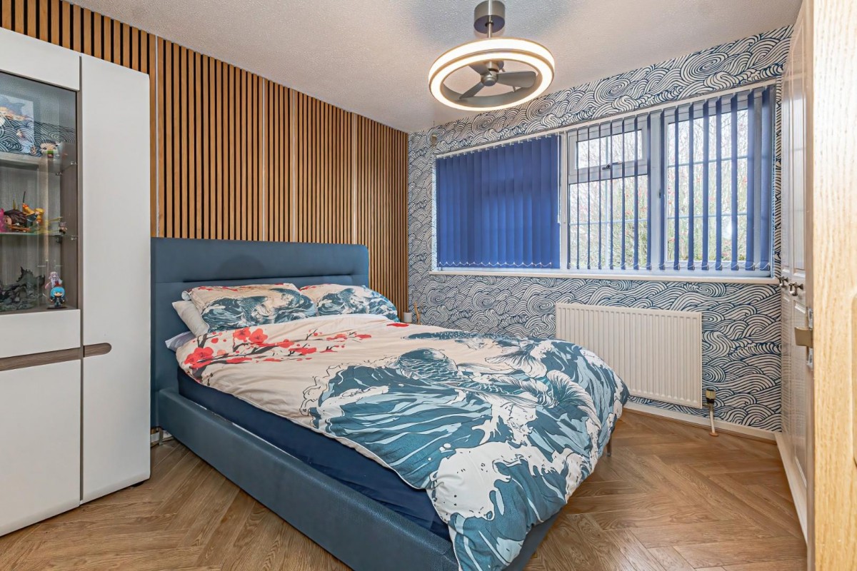 Crispin Field, Pitstone