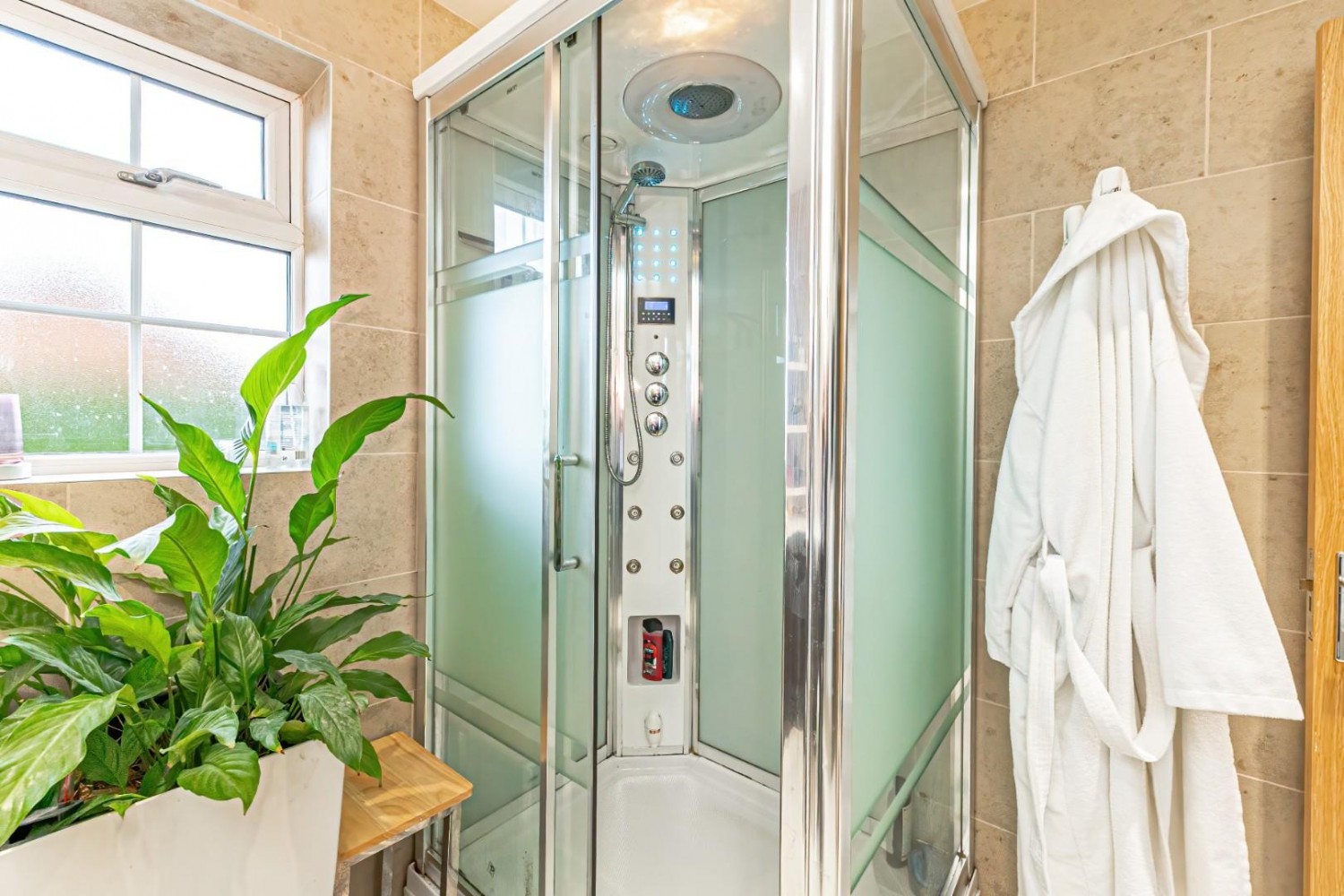 Crispin Field, Pitstone