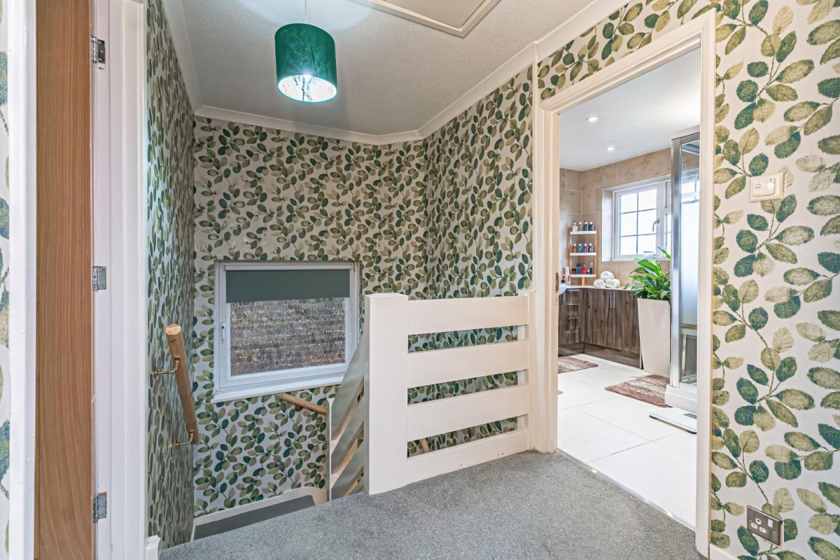 Crispin Field, Pitstone