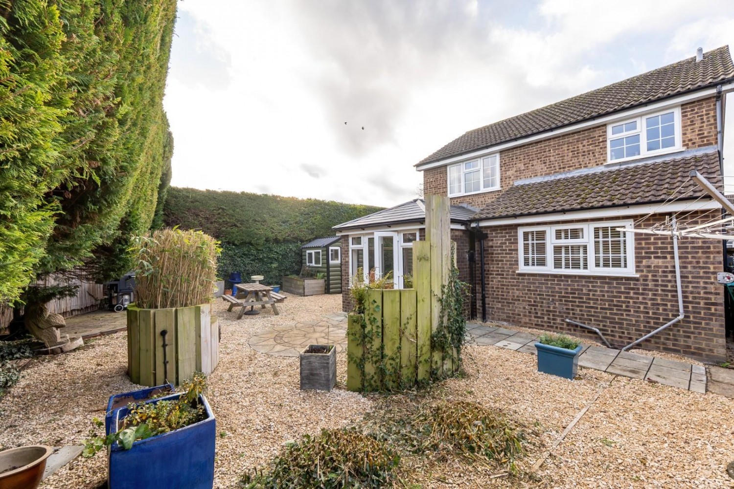 Crispin Field, Pitstone