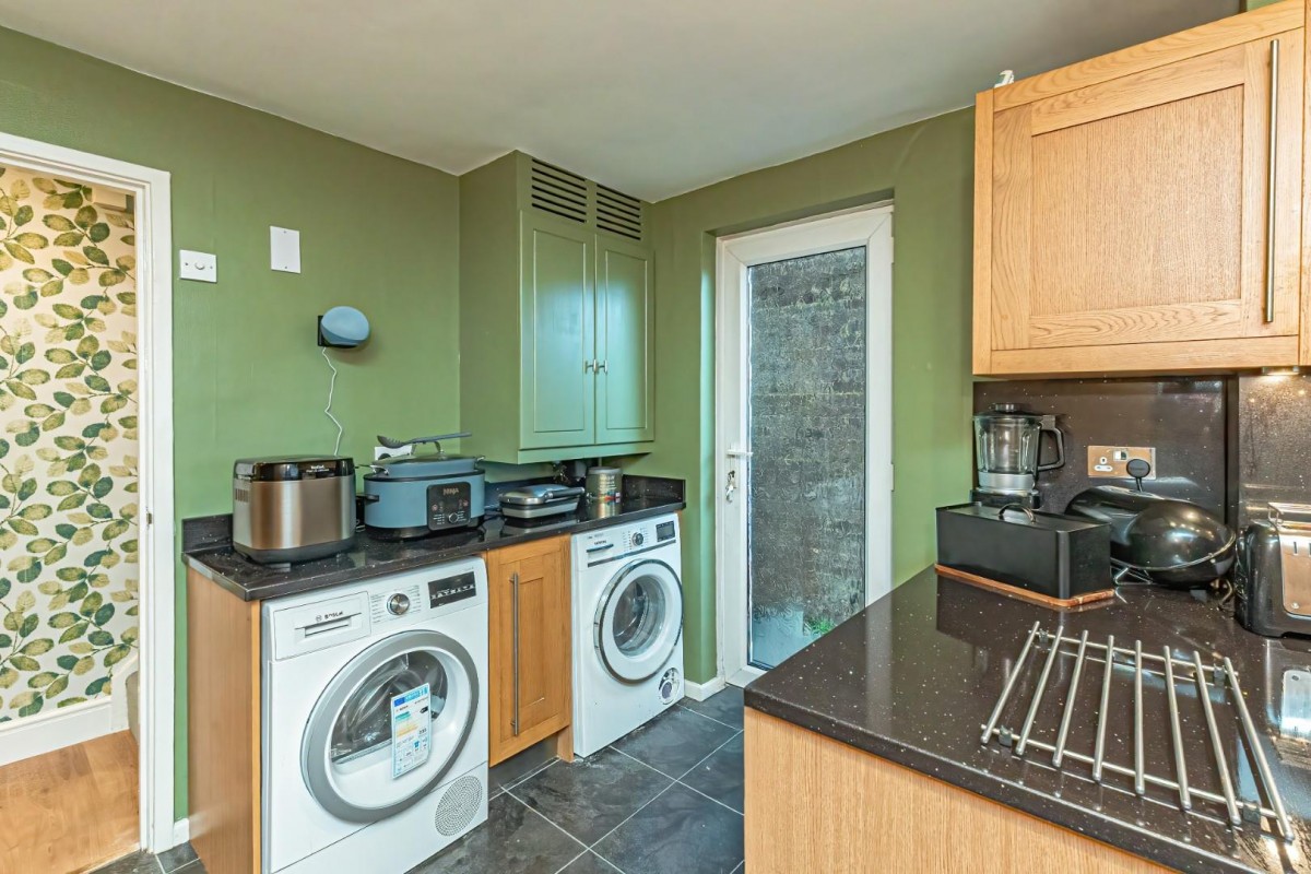 Crispin Field, Pitstone