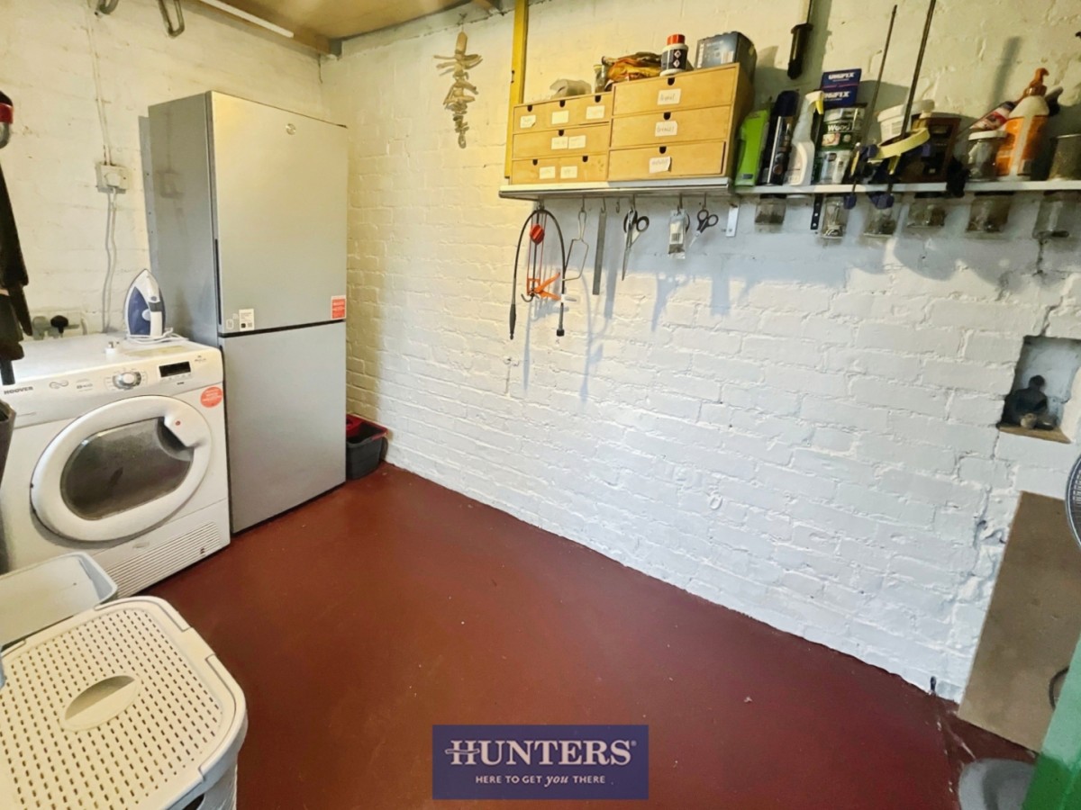 Neal Avenue, Ashton-Under-Lyne