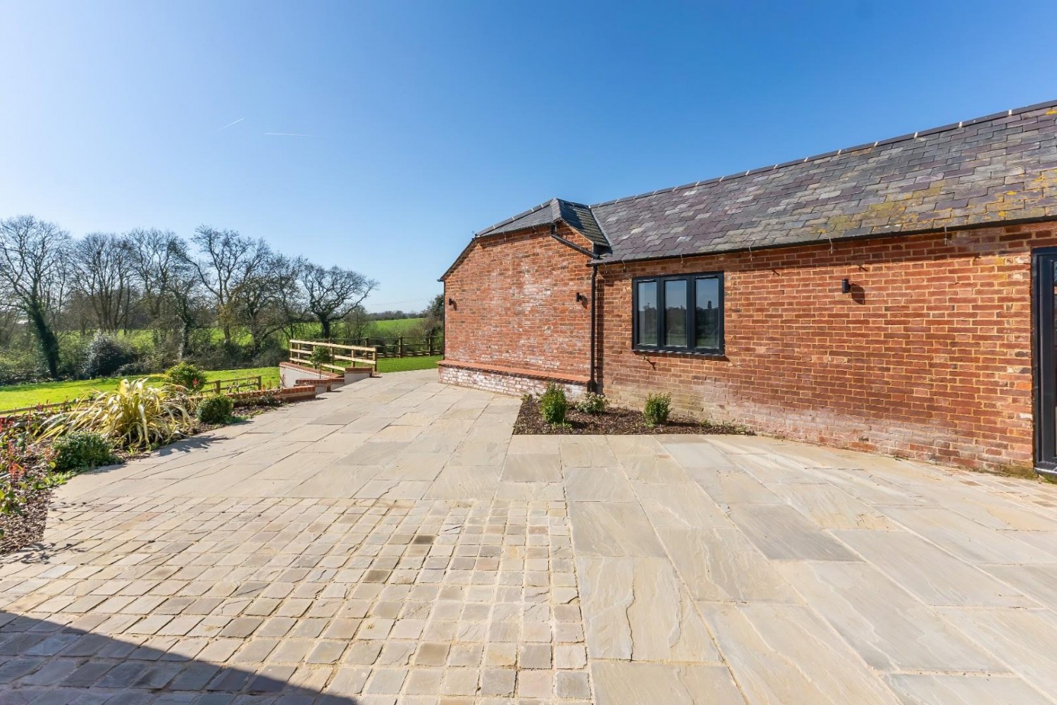 Glebe Farm, Stewkley Road, Leighton Buzzard