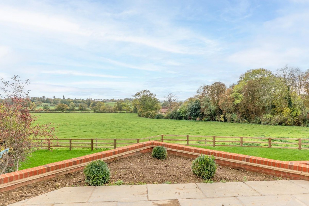 Glebe Farm, Stewkley Road, Leighton Buzzard