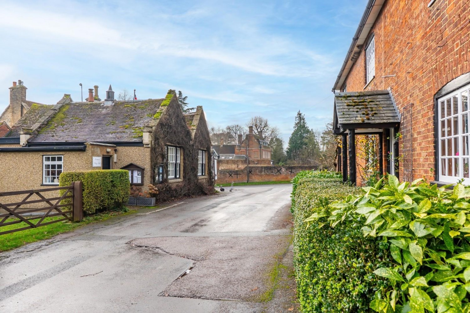 Mentmore Court, Howell Hill Close, Mentmore