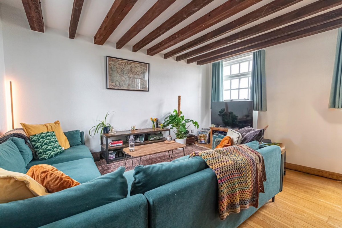 Mentmore Court, Howell Hill Close, Mentmore