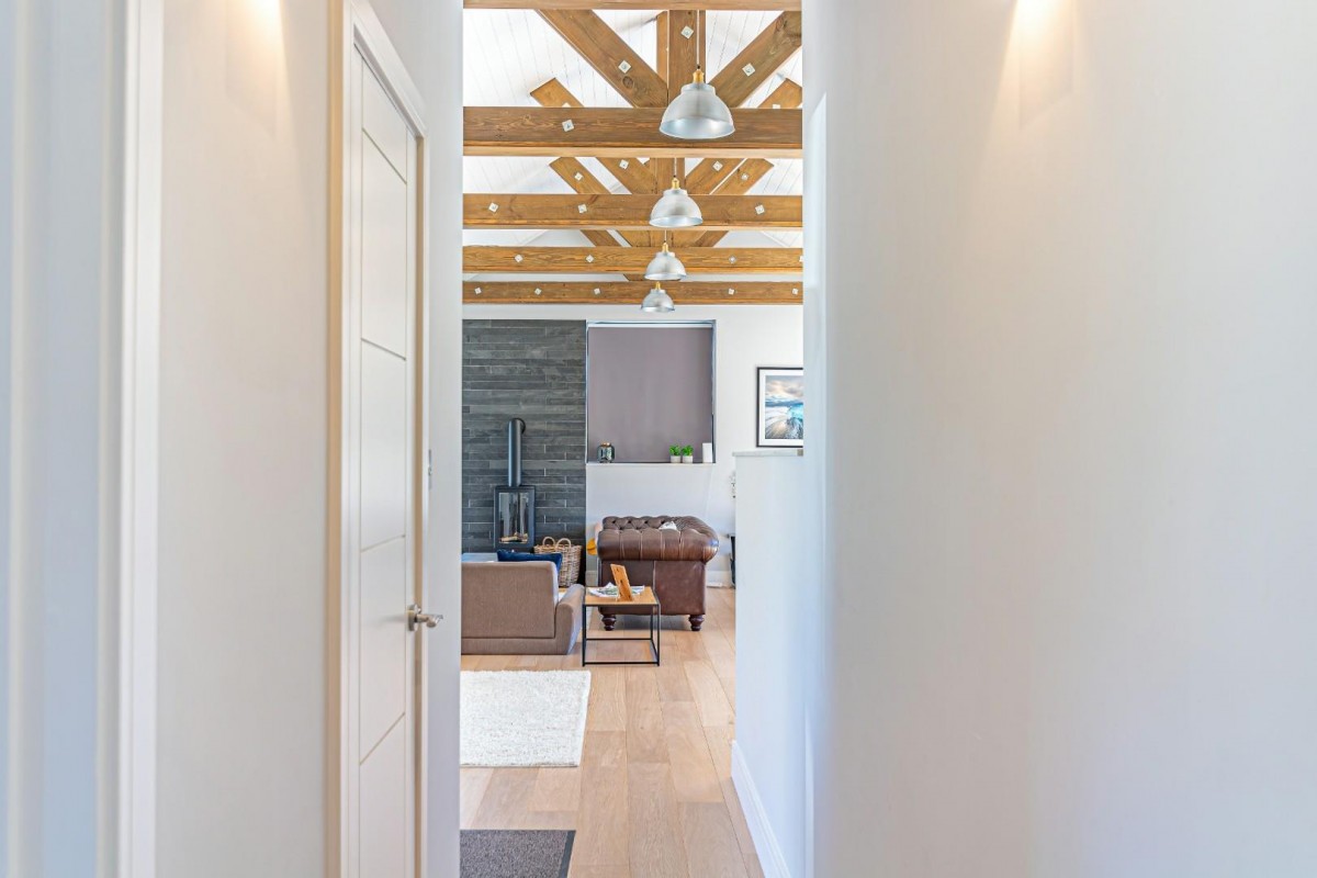 Cedar Barn, Hollingdon