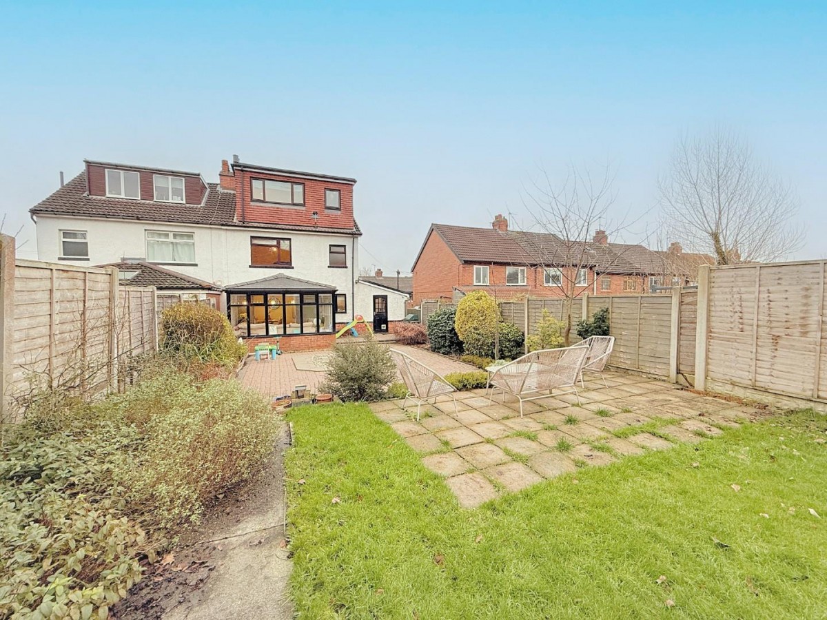 Hawthorn Drive, Rodley, Leeds