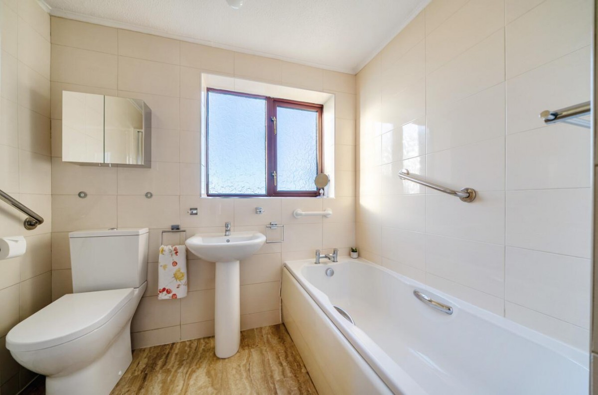 Haven Chase, Cookridge, LS16