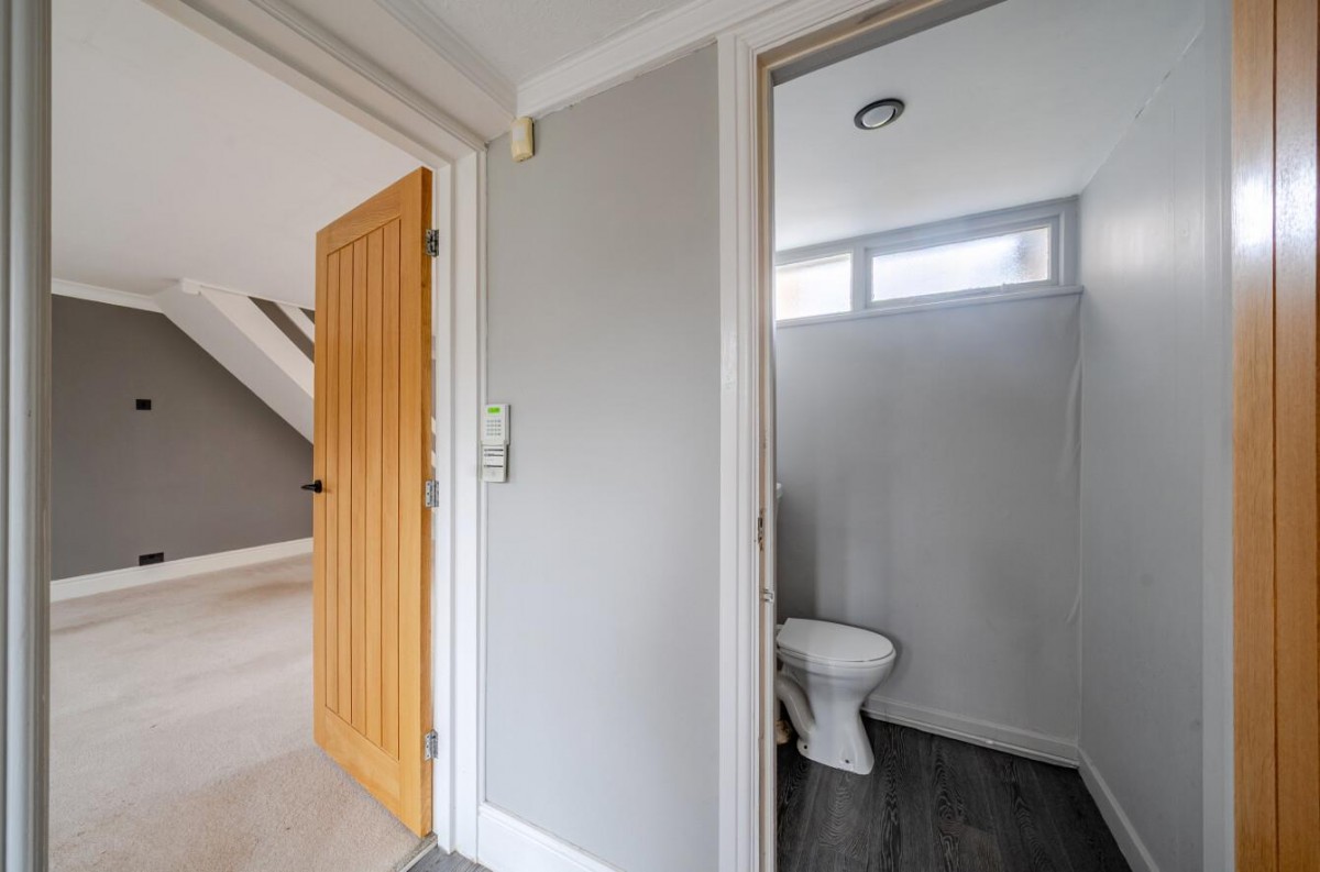 West End Lane, Horsforth, LS18