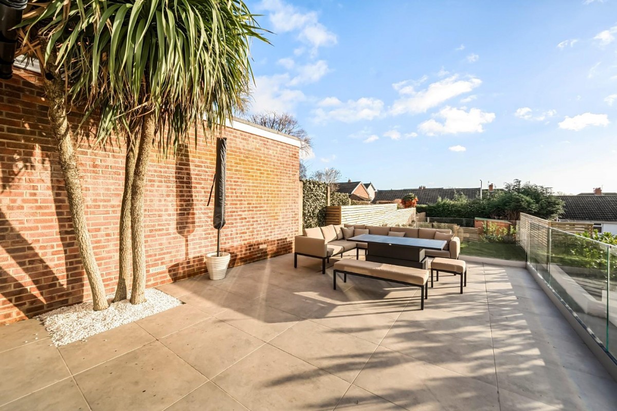 Blackwood Gardens, Cookridge, LS16