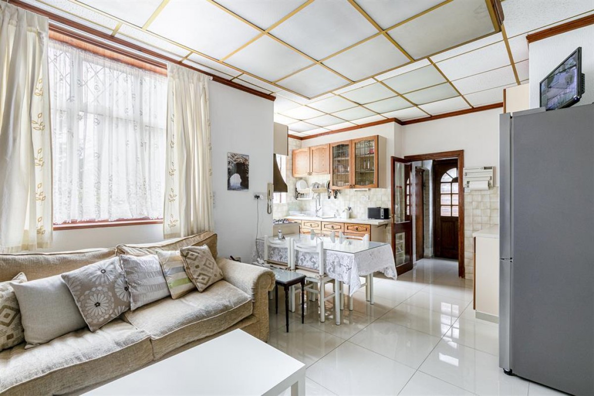 Woodberry Grove, London, N4