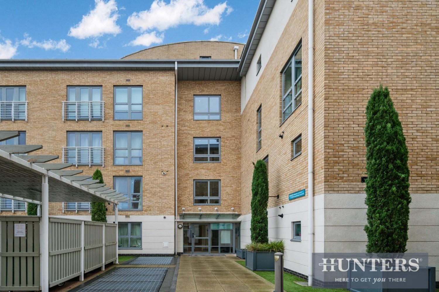 Tallow Road, Brentford