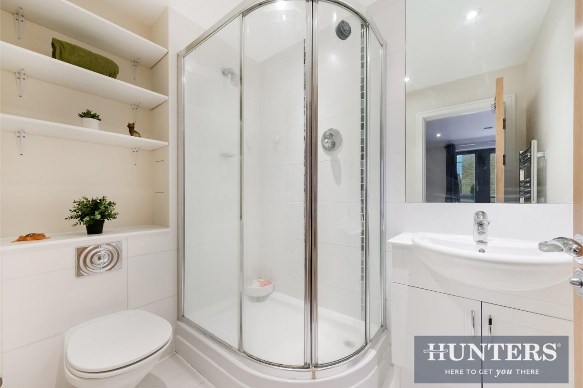 Tallow Road, Brentford