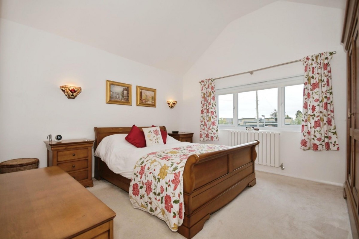 Storrs Road, Brampton, Chesterfield, S40 3QA