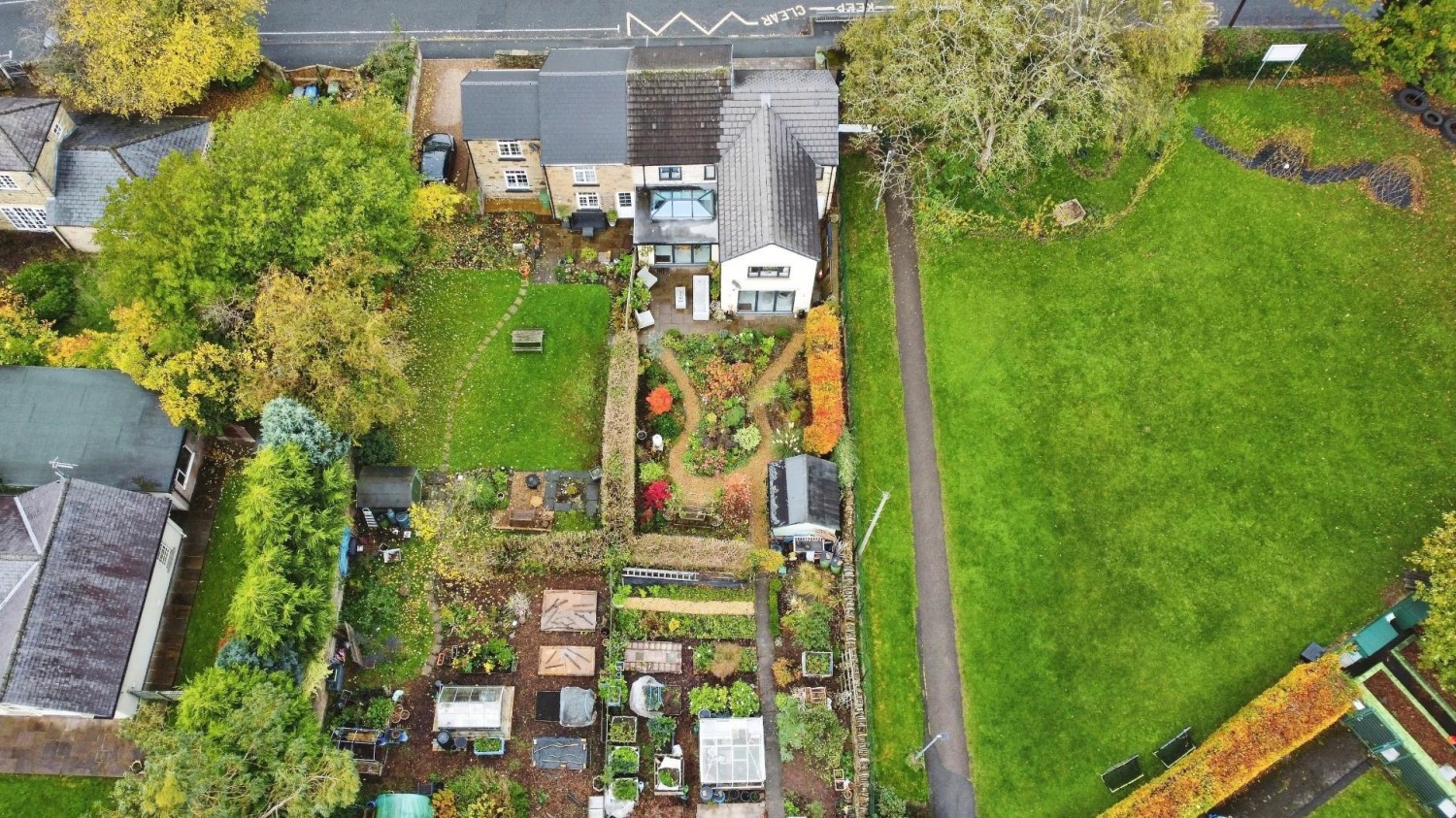 Storrs Road, Brampton, Chesterfield, S40 3QA