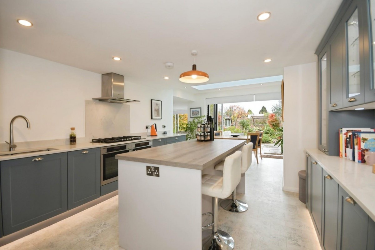 Storrs Road, Brampton, Chesterfield, S40 3QA