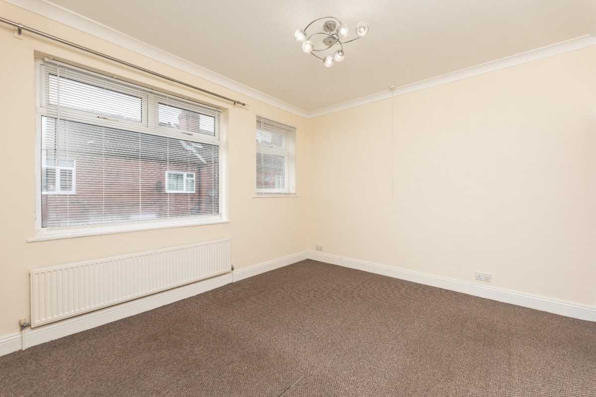 Manor Grove, Castleford