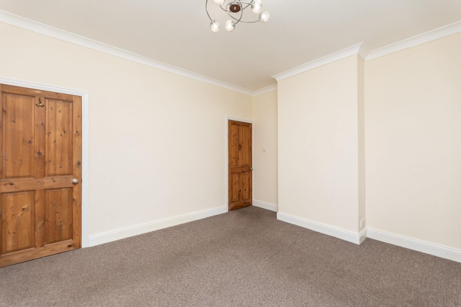 Manor Grove, Castleford