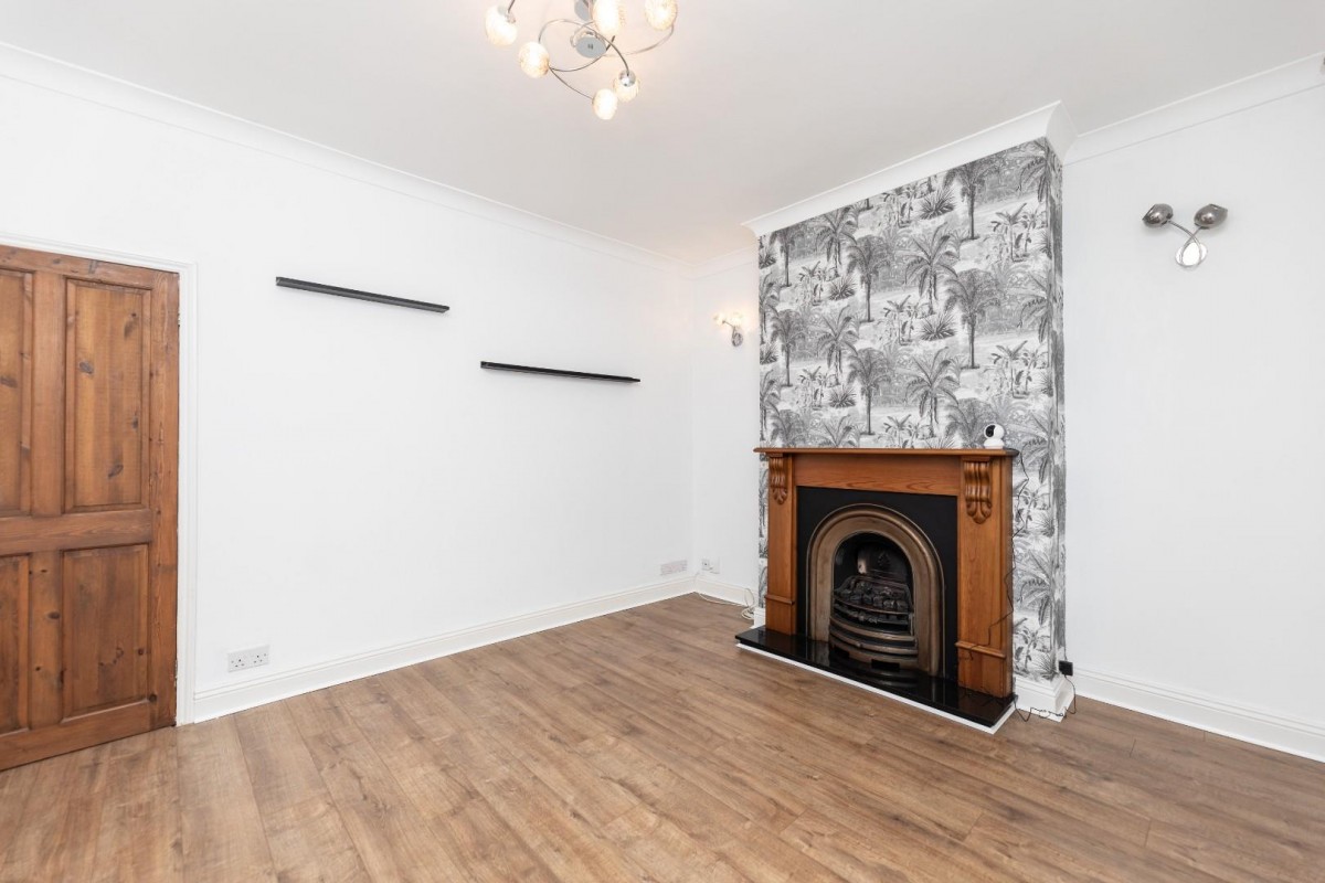 Manor Grove, Castleford