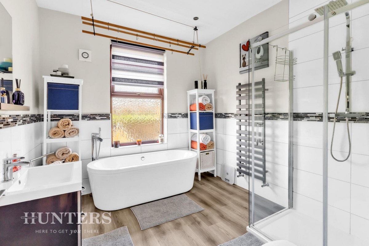 Wardle Road, Wardle, OL12 9EL