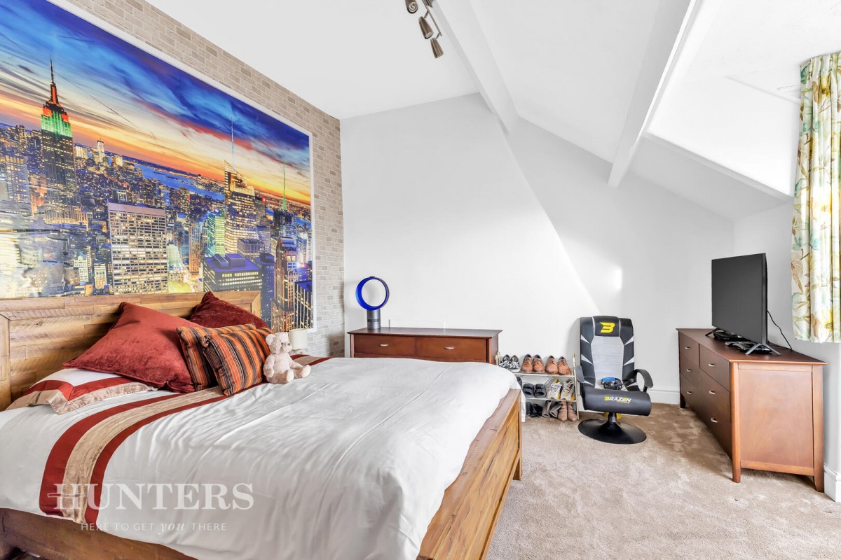 Wardle Road, Wardle, OL12 9EL