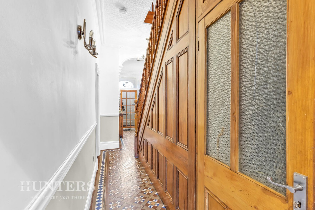 Wardle Road, Wardle, OL12 9EL