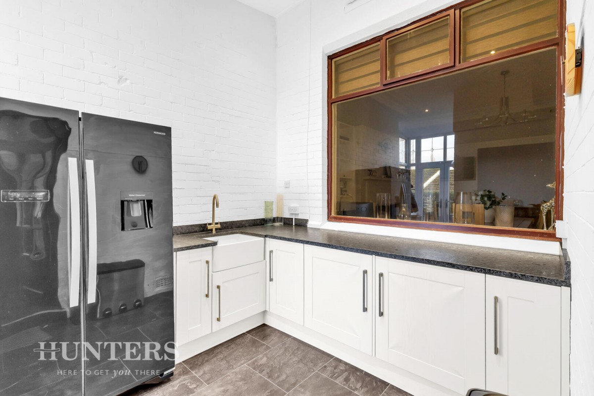 Wardle Road, Wardle, OL12 9EL