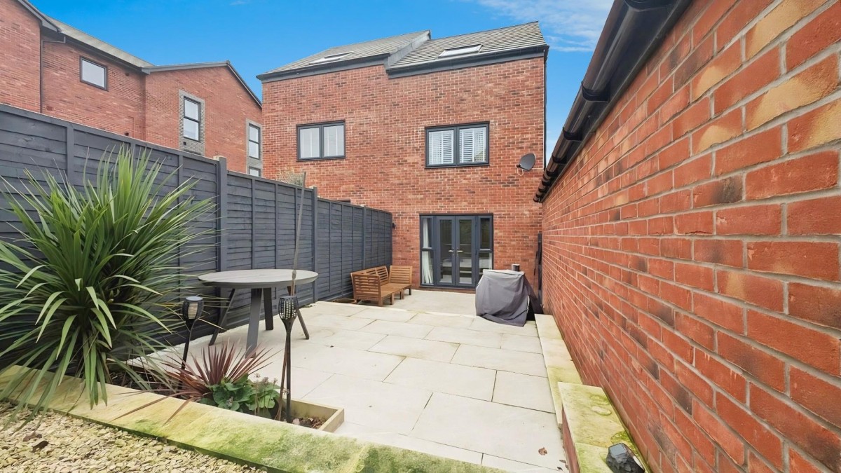 Dowsell Way, Yate, Bristol