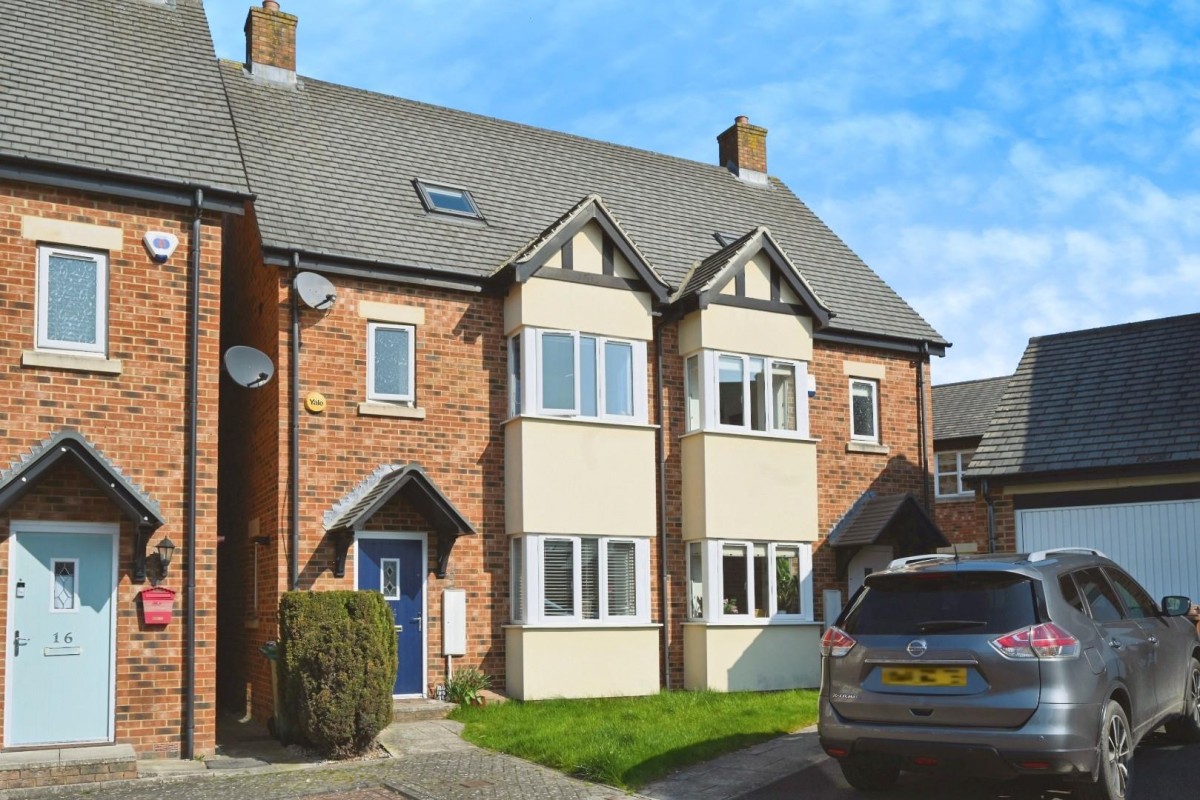 Alva Close, Guiseley, Leeds