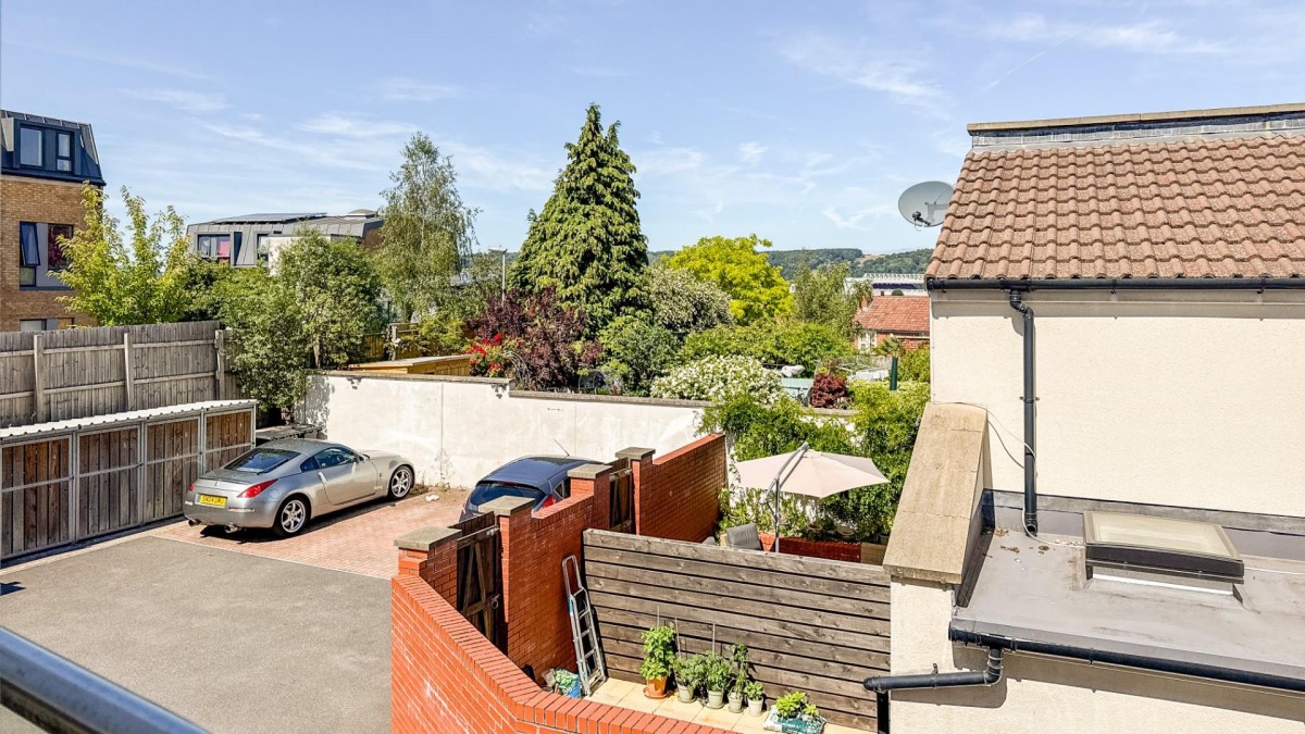 Plough & Windmill, West Street, Bedminster, BS3 3NB