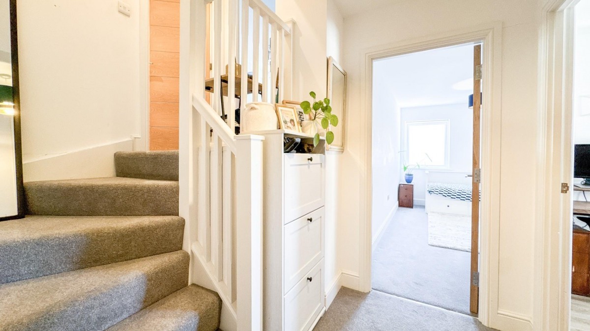 Plough & Windmill, West Street, Bedminster, BS3 3NB