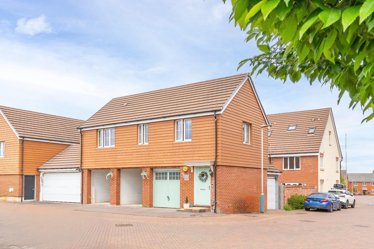 Porus Piece, Leighton Buzzard