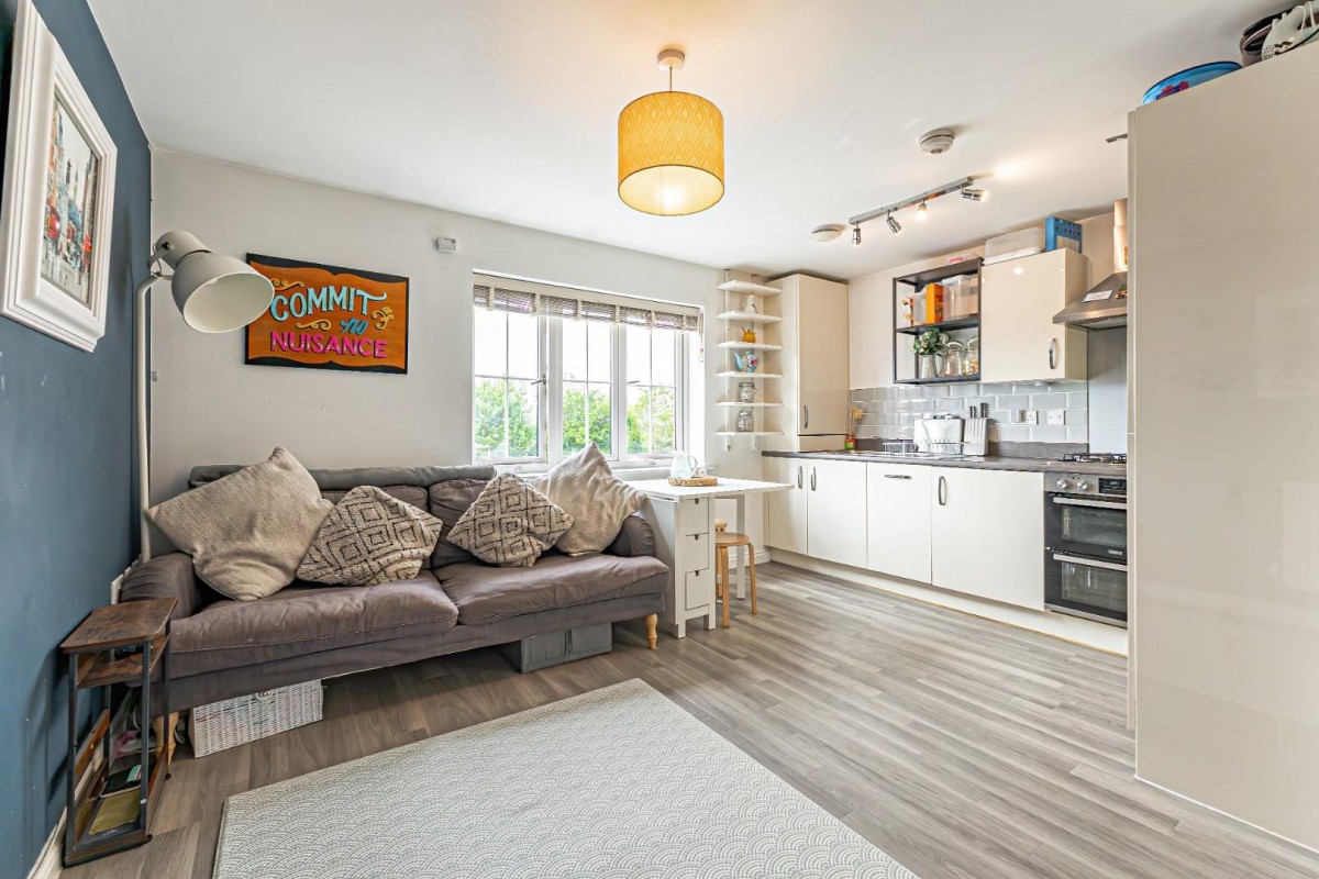 Porus Piece, Leighton Buzzard