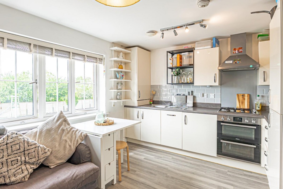 Porus Piece, Leighton Buzzard