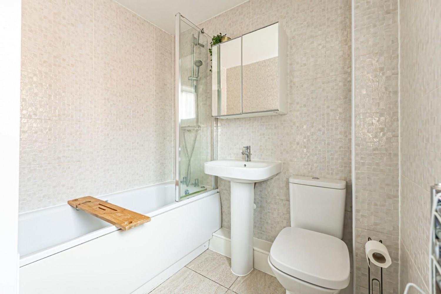 Porus Piece, Leighton Buzzard